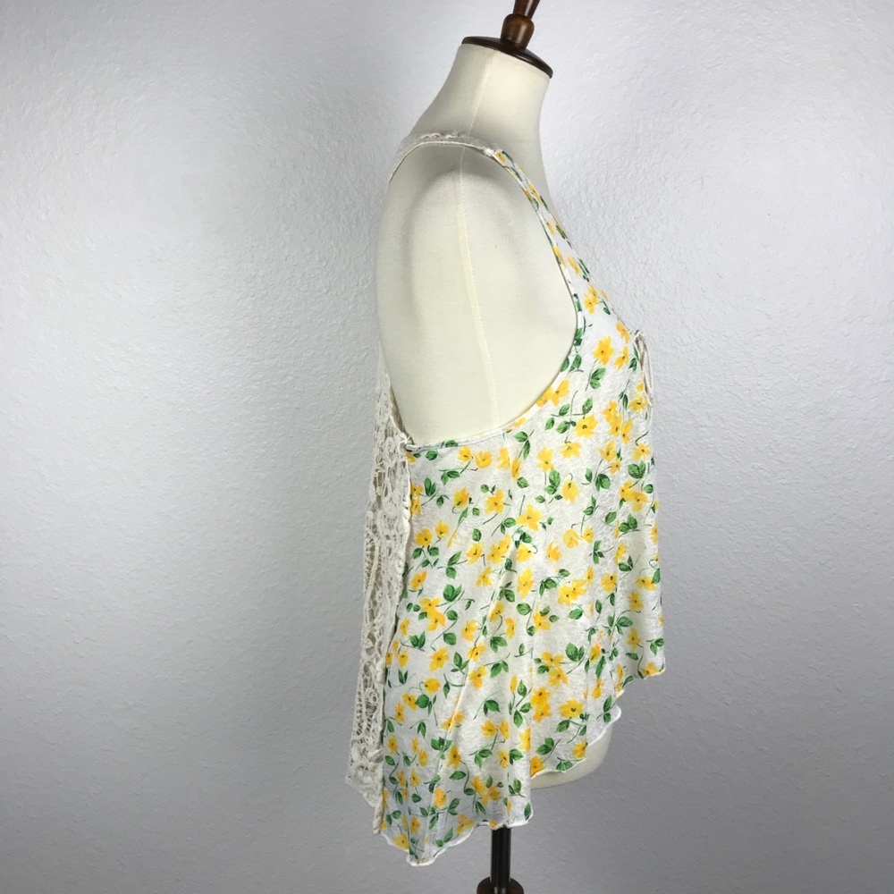 Free People Floral Crochet Asymmetrical Top T70 - Picture 5 of 8